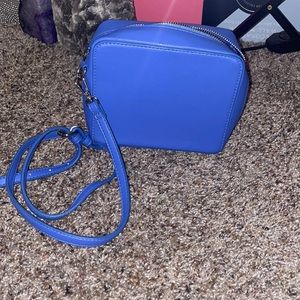 New with no tag blue purse